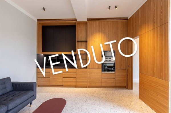appartamento in vendita a Milano in zona Bocconi