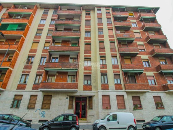 appartamento in vendita a Milano in zona Corvetto