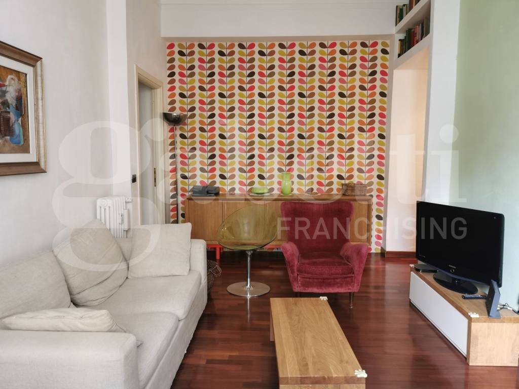 appartamento in vendita a Milano in zona Lorenteggio