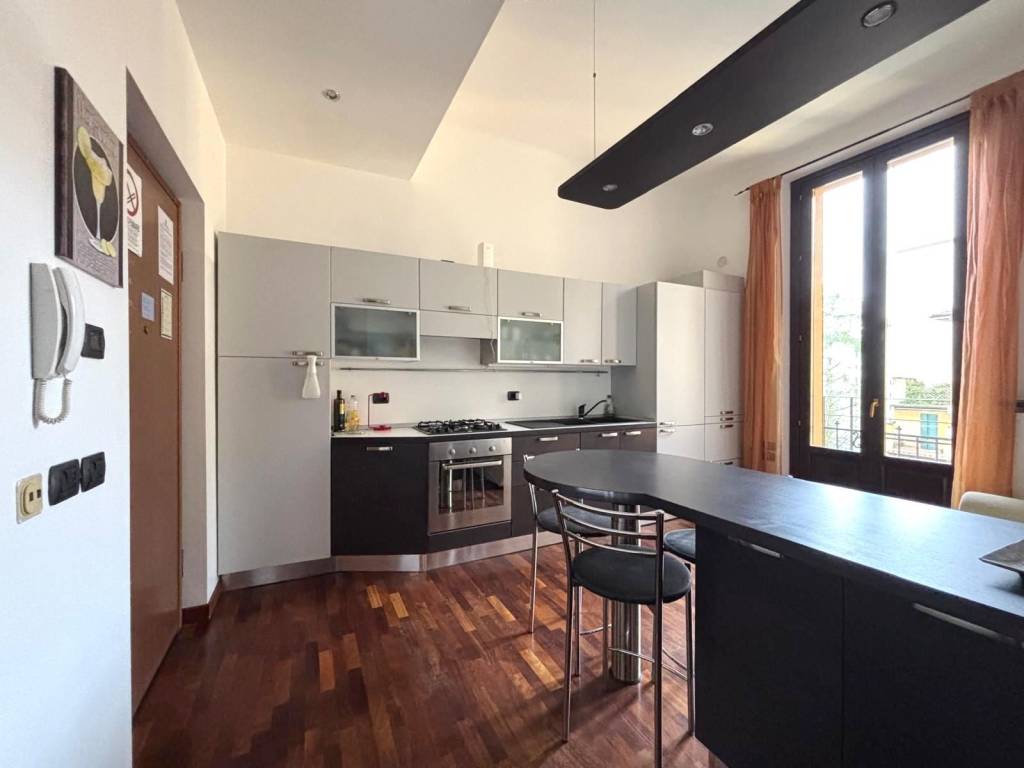 appartamento in vendita a Milano in zona Centro Direzionale
