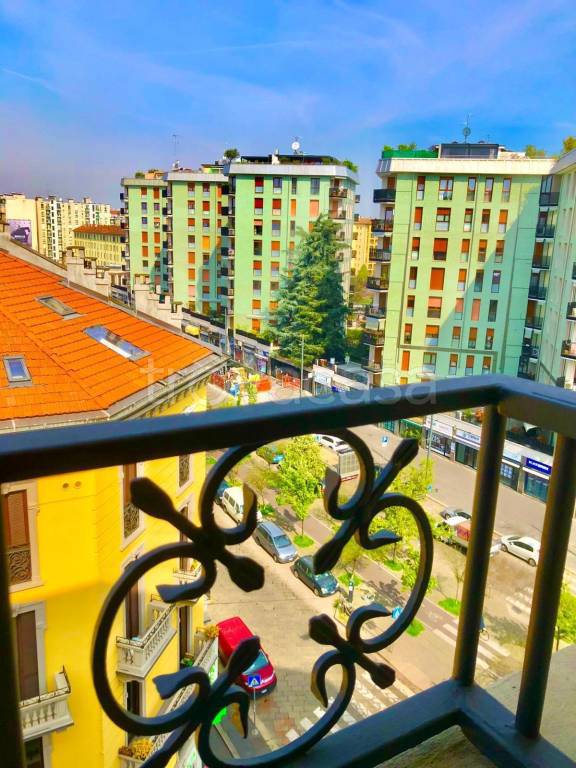 appartamento in vendita a Milano in zona Piazzale Lodi