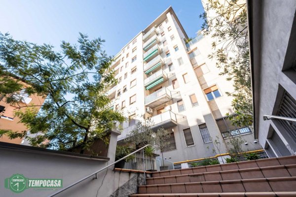 appartamento in vendita a Milano in zona Rottole