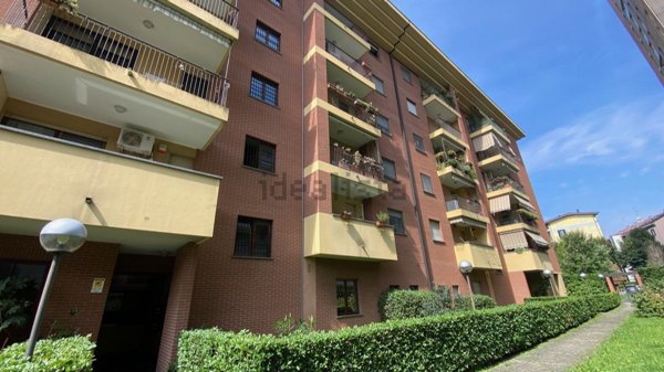 appartamento in vendita a Milano in zona QT8