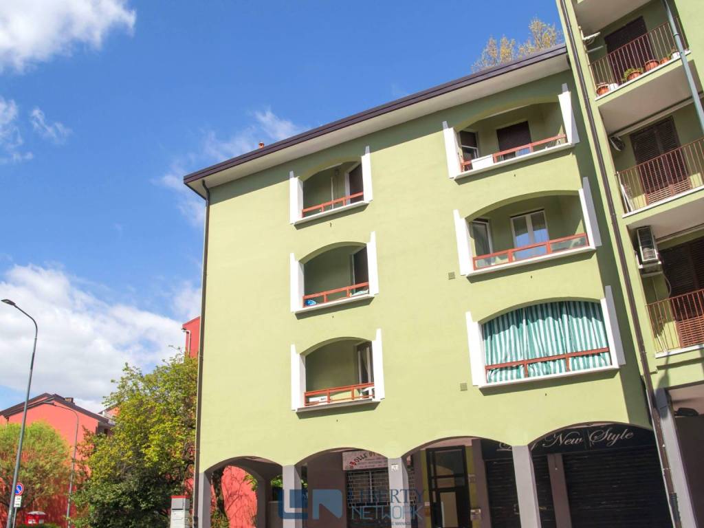 appartamento in vendita a Milano in zona Affori