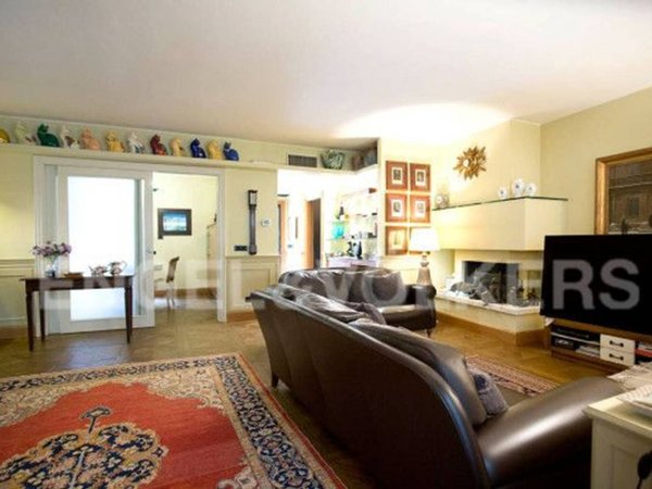 casa indipendente in vendita a Milano in zona Famagosta