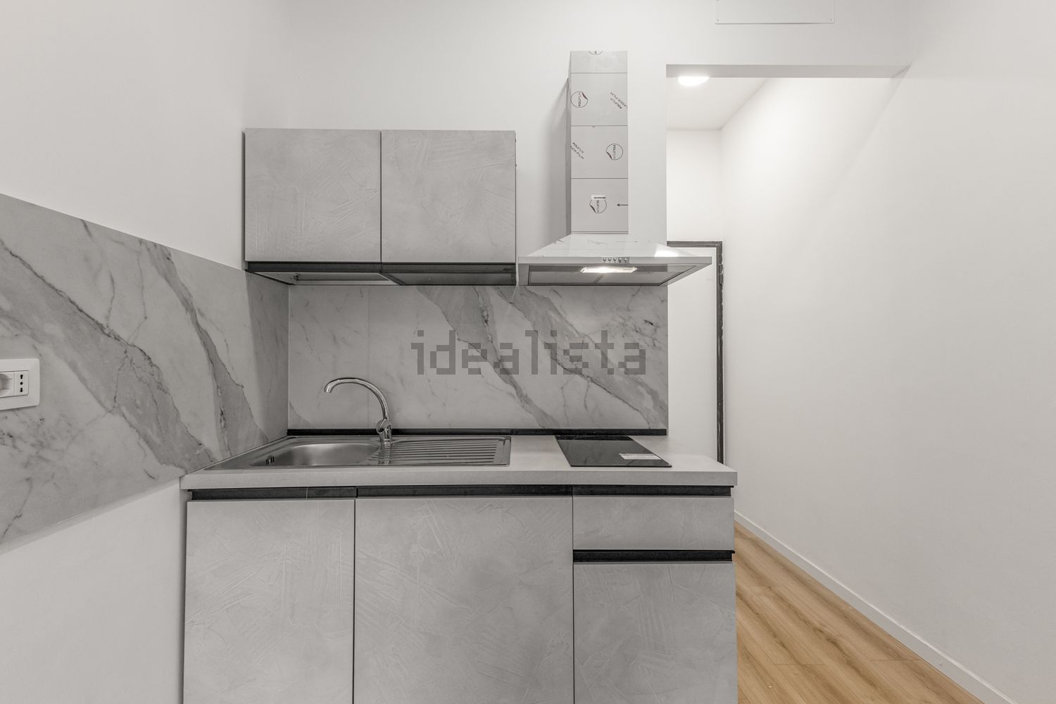 monolocale in vendita a Milano in zona Bocconi