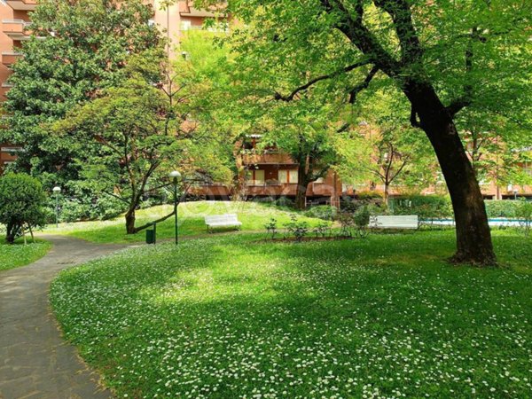appartamento in vendita a Milano in zona Feltre