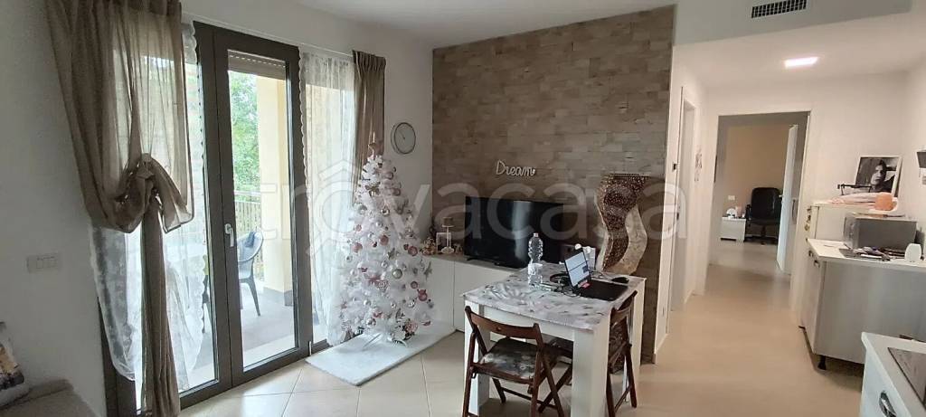 appartamento in vendita a Milano in zona Baggio
