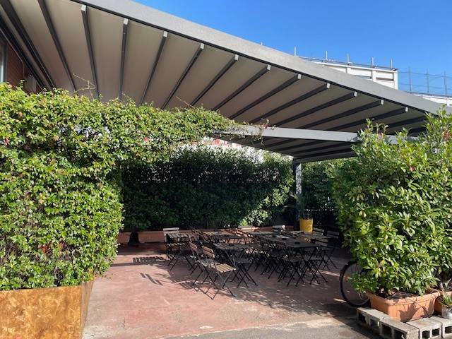 intera palazzina in vendita a Milano in zona Piazzale Lodi