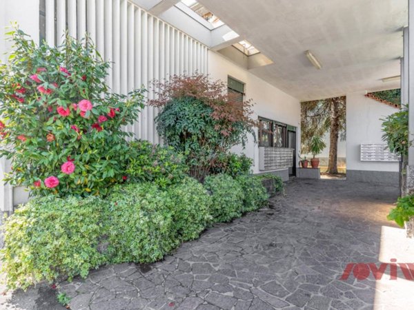 appartamento in vendita a Milano in zona Corvetto