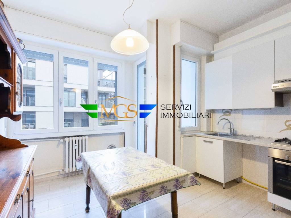 appartamento in vendita a Milano in zona Lambrate