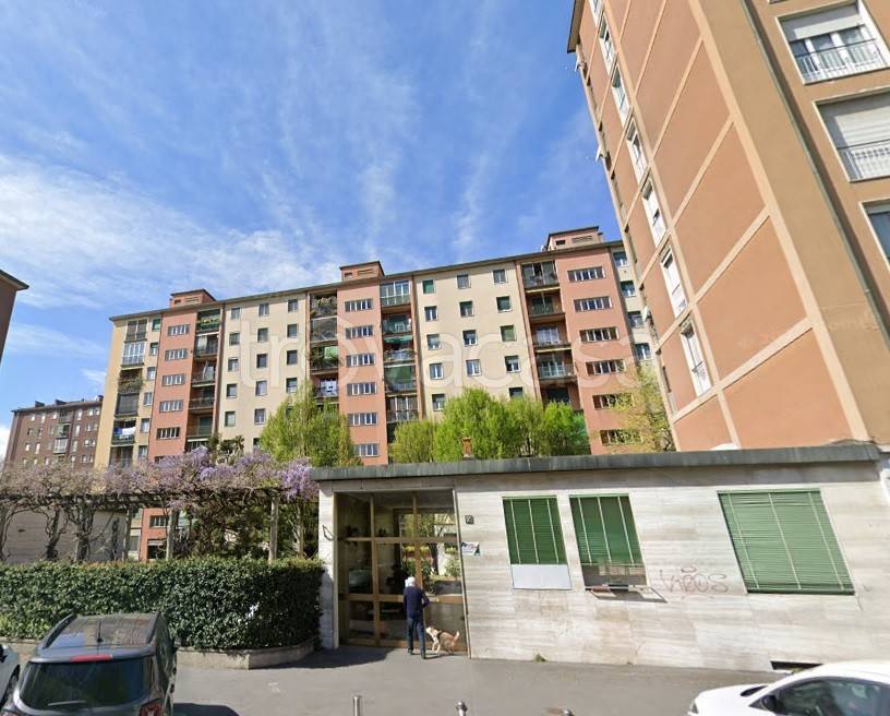 appartamento in vendita a Milano in zona Bocconi