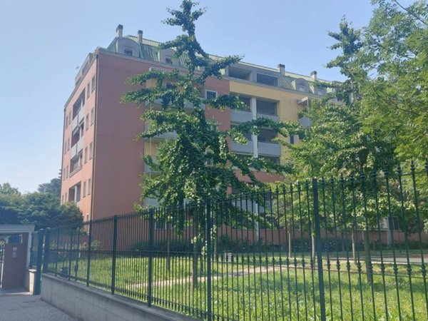 appartamento in vendita a Milano in zona Vigentino