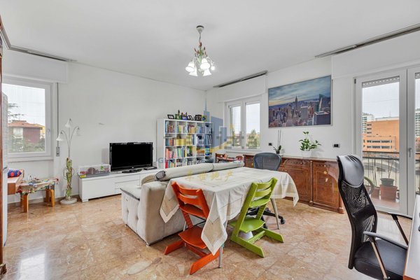 appartamento in vendita a Milano in zona Crescenzago