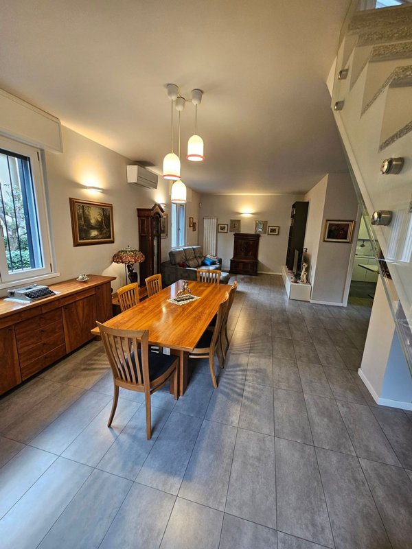 casa indipendente in vendita a Milano