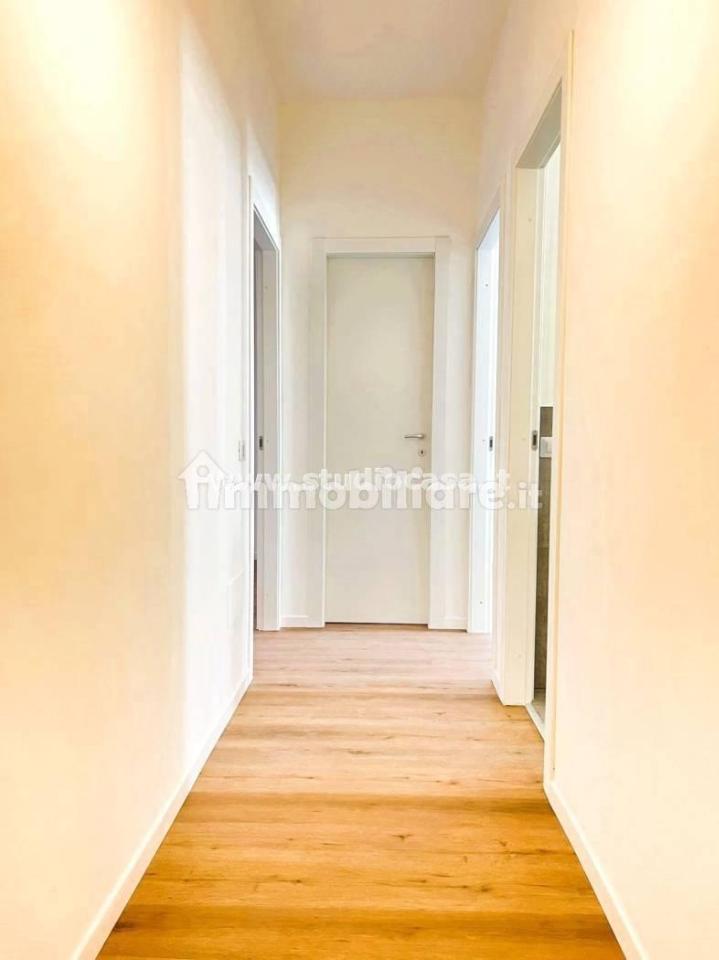 appartamento in vendita a Milano in zona Rottole