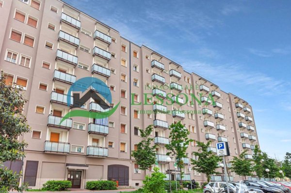 appartamento in vendita a Milano in zona Quarto Oggiaro