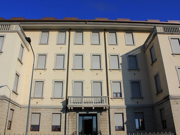 appartamento in vendita a Milano in zona Corvetto