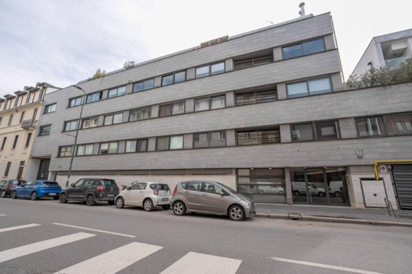 appartamento in vendita a Milano in zona Restocco Maroni