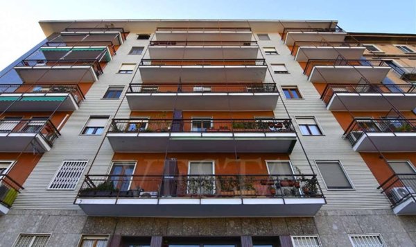 appartamento in vendita a Milano in zona Piazzale Lodi