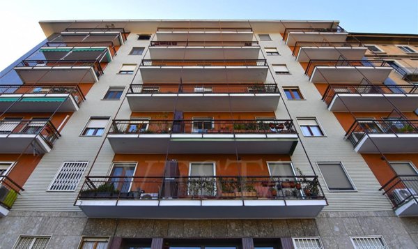 appartamento in vendita a Milano in zona Piazzale Lodi
