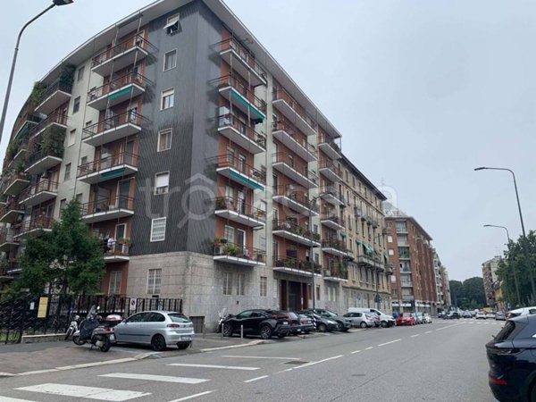 appartamento in vendita a Milano in zona Piazzale Lodi