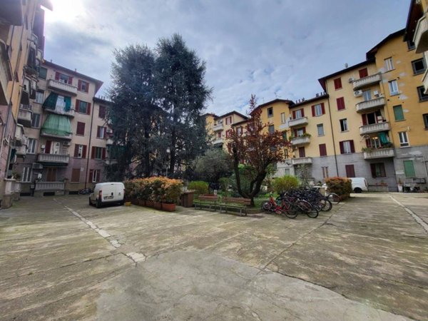 appartamento in vendita a Milano in zona Villapizzone
