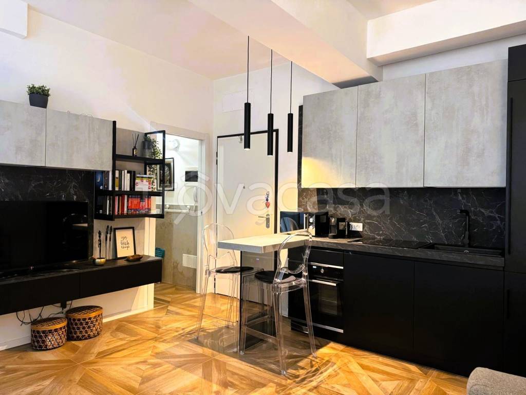 appartamento in vendita a Milano in zona Porta Vittoria
