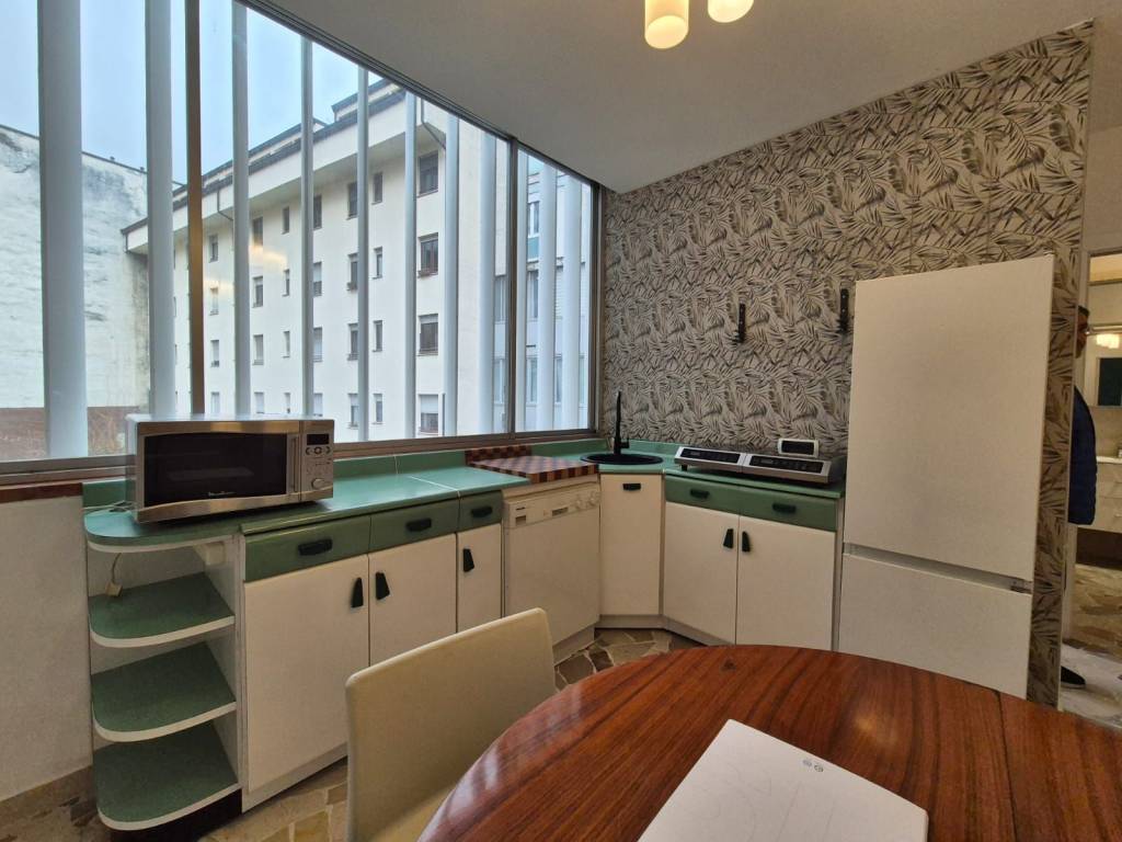 appartamento in vendita a Milano in zona Loreto