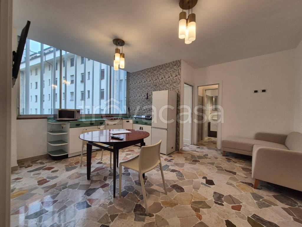 appartamento in vendita a Milano in zona Loreto