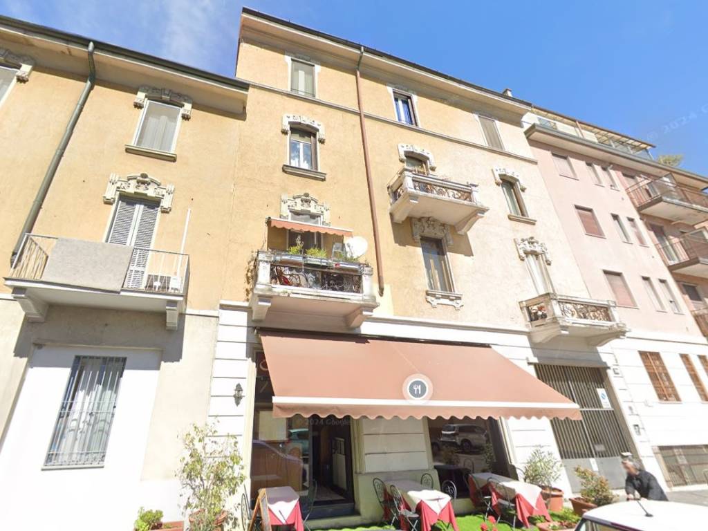 appartamento in vendita a Milano in zona Rembrandt