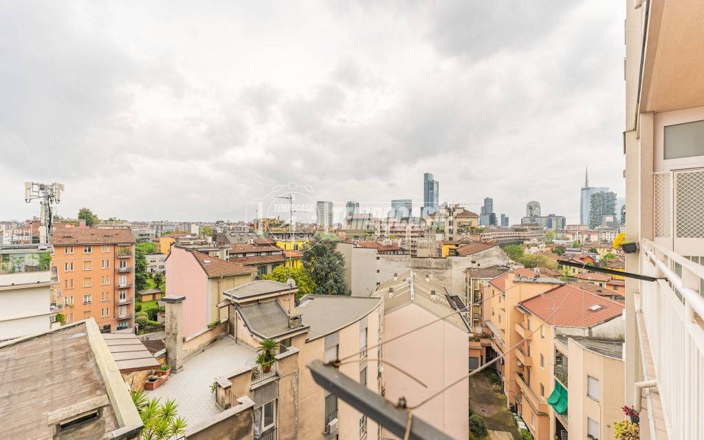 appartamento in vendita a Milano in zona Porta Garibaldi