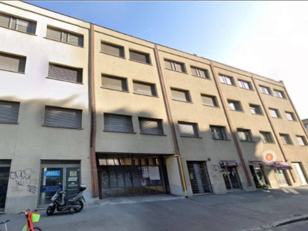 ufficio in vendita a Milano in zona Bovisa