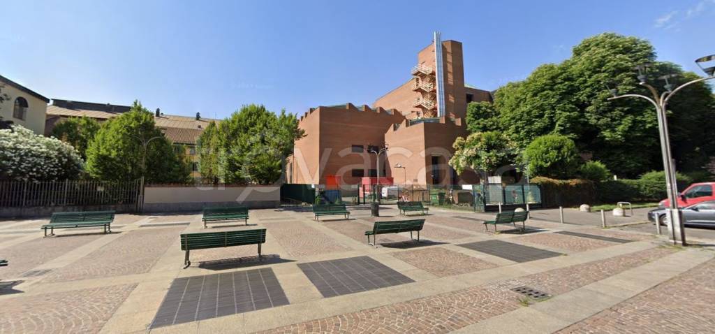 appartamento in vendita a Milano in zona Porta Garibaldi