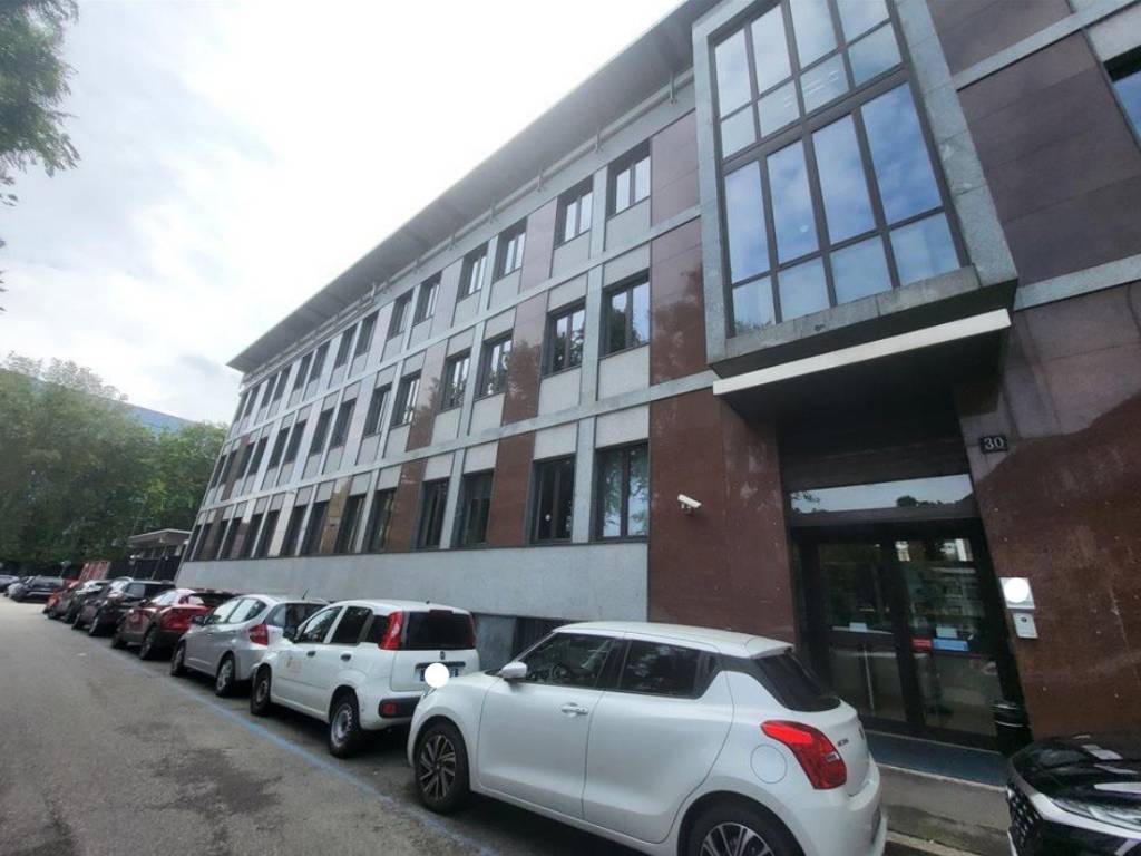 intera palazzina in vendita a Milano in zona Porta Vittoria