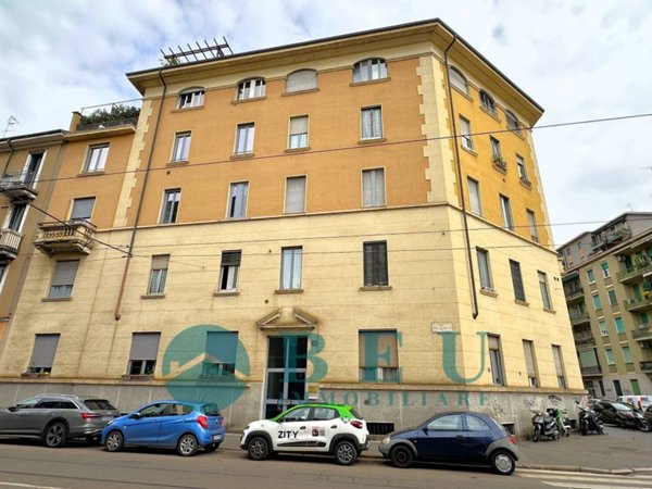 locale commerciale in vendita a Milano in zona Centro Storico