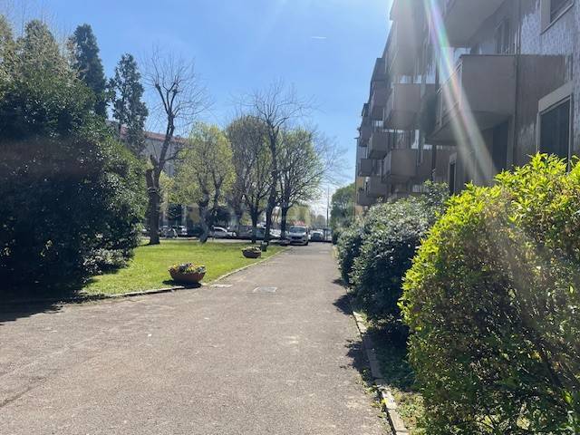 appartamento in vendita a Milano in zona Bovisa