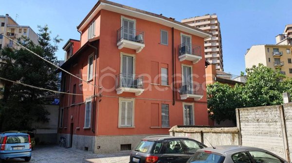 appartamento in vendita a Milano in zona Corvetto