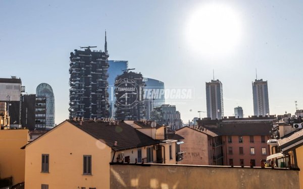 appartamento in vendita a Milano in zona Isola