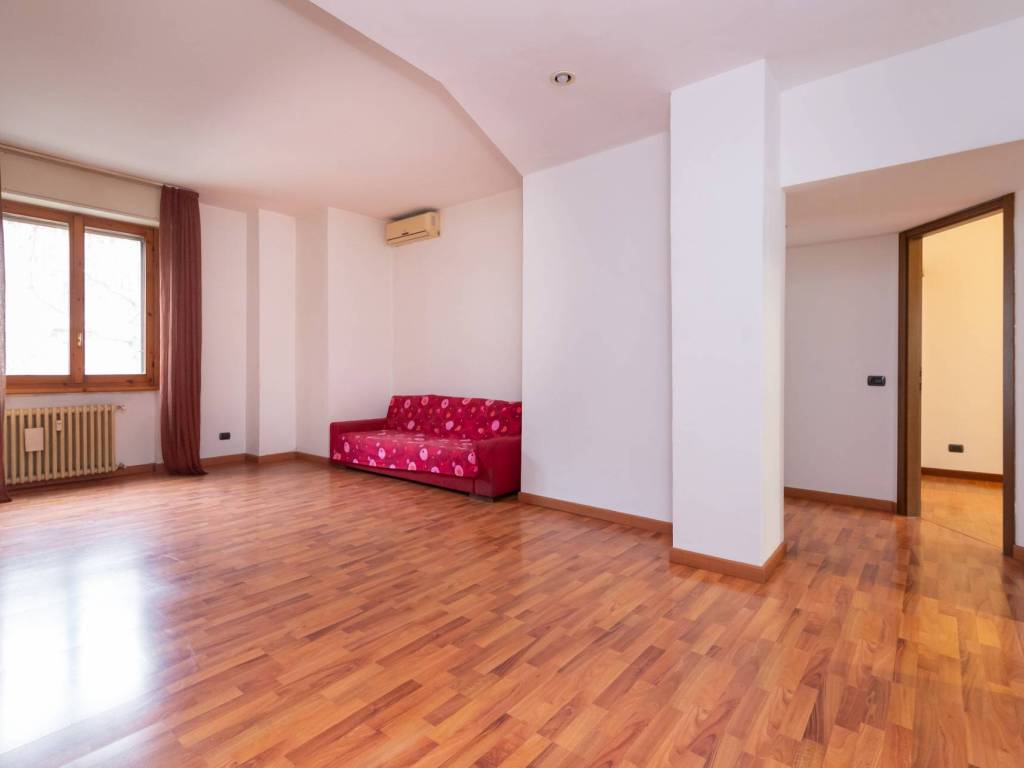 appartamento in vendita a Milano in zona Porta Romana