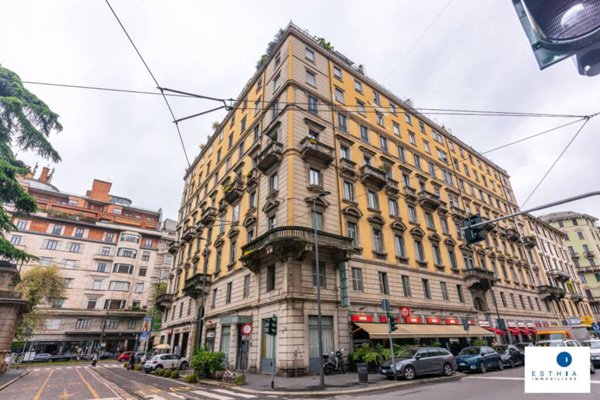 appartamento in vendita a Milano in zona Cinque Giornate