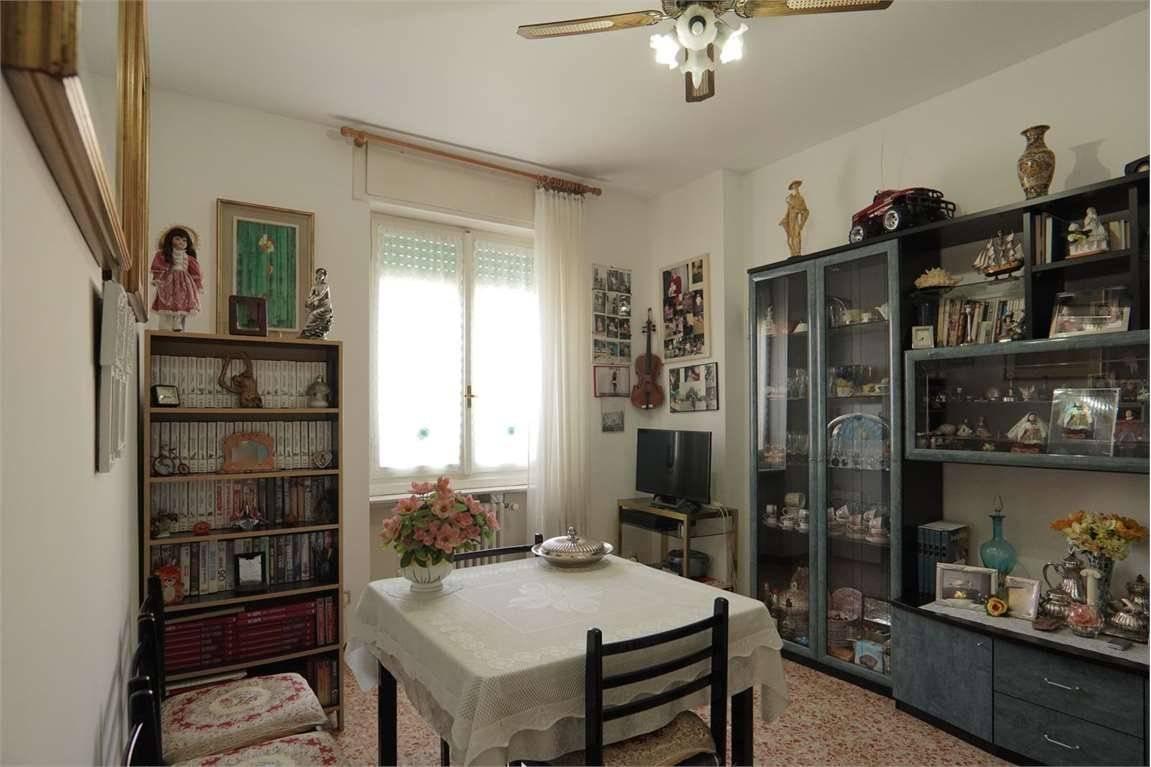 appartamento in vendita a Milano in zona Baggio