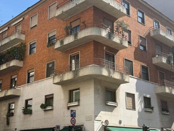 appartamento in vendita a Milano in zona Porta Garibaldi