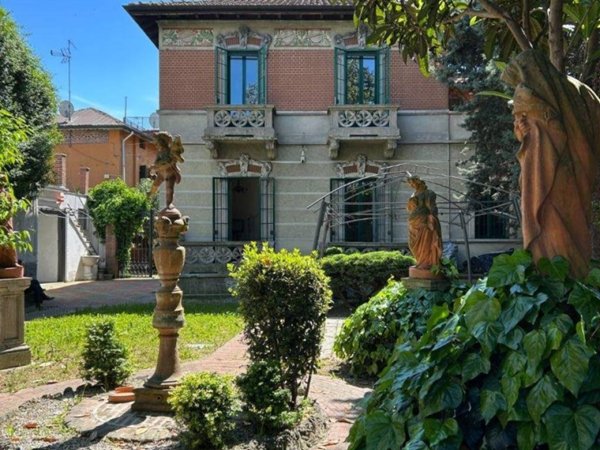 casa indipendente in vendita a Milano in zona Ponte Lambro