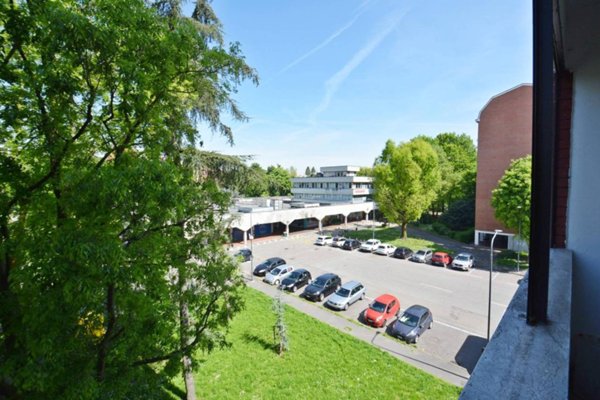appartamento in vendita a Milano in zona Famagosta