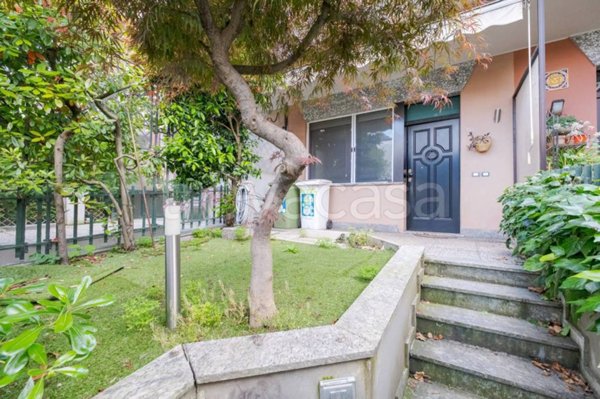 casa indipendente in vendita a Milano in zona Affori