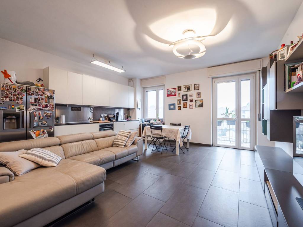 appartamento in vendita a Milano in zona Vigentino
