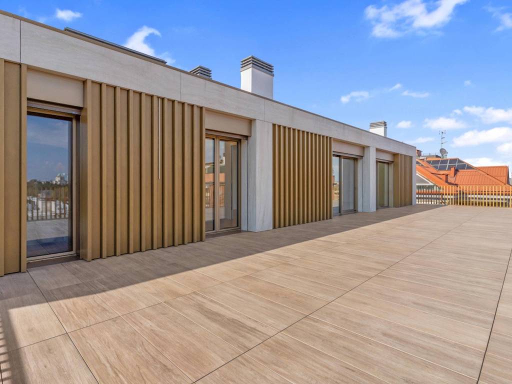 appartamento in vendita a Milano in zona Porta Nuova