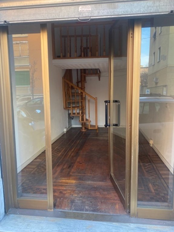 locale di sgombero in vendita a Milano