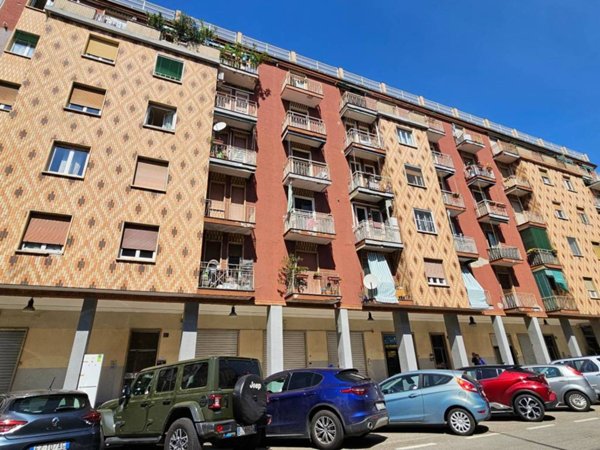 appartamento in vendita a Milano in zona Rottole